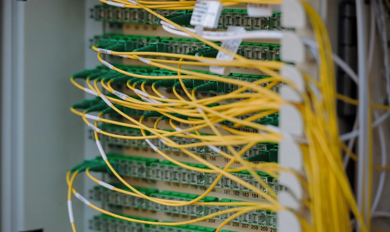 Fibre optic installation and hauling